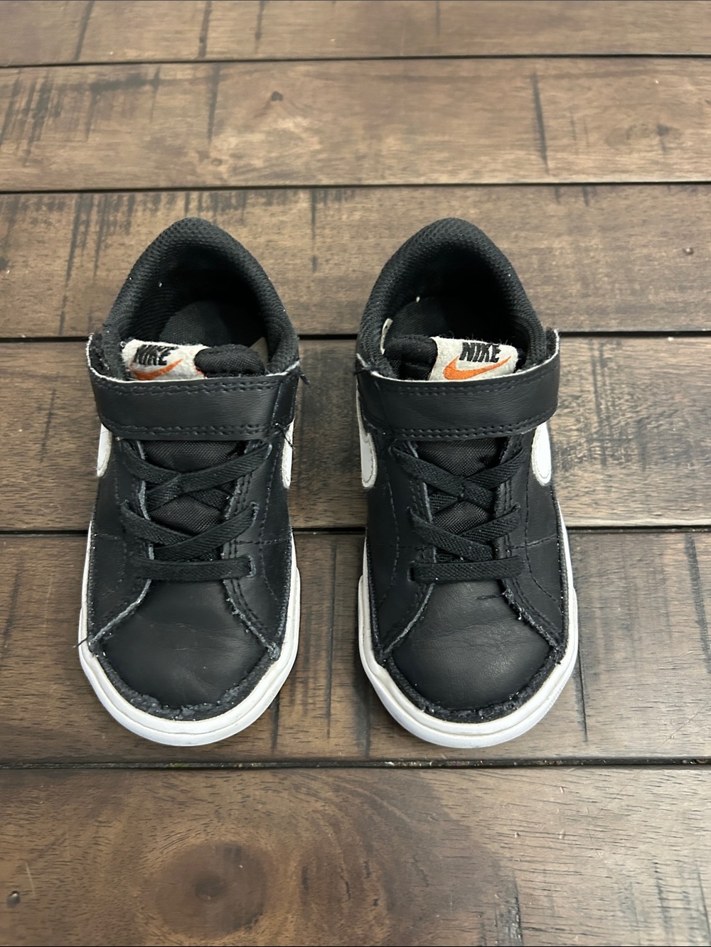 Nike Court Legacy Black & White Sneakers size 8C